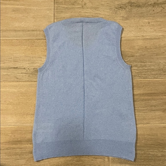 The Row 100% cashmere top - Picture 7 of 9